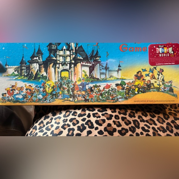 Walt Disney’s Classic Board game Set - Picture 2 of 7